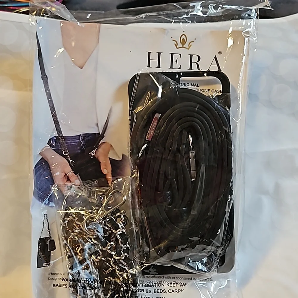 VICTORIA 3 PIECE- CROSSBODY CELL-PHONE CASE & STRAPS IN BLACK